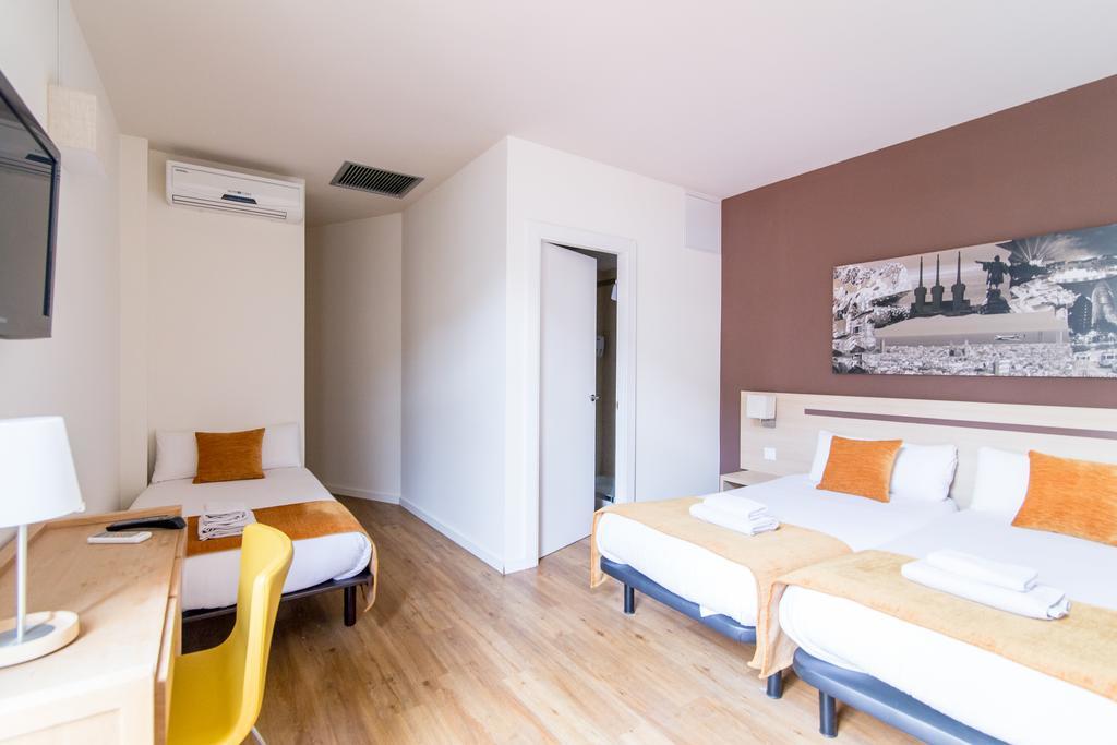 Hostal Barcelona Centro Екстериор снимка