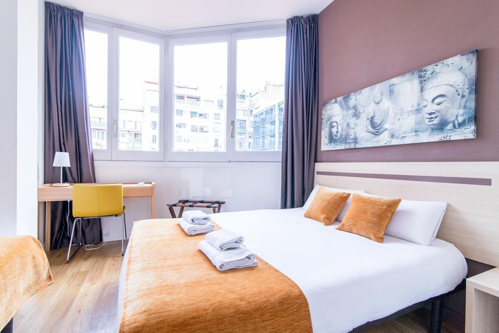 Hostal Barcelona Centro Екстериор снимка
